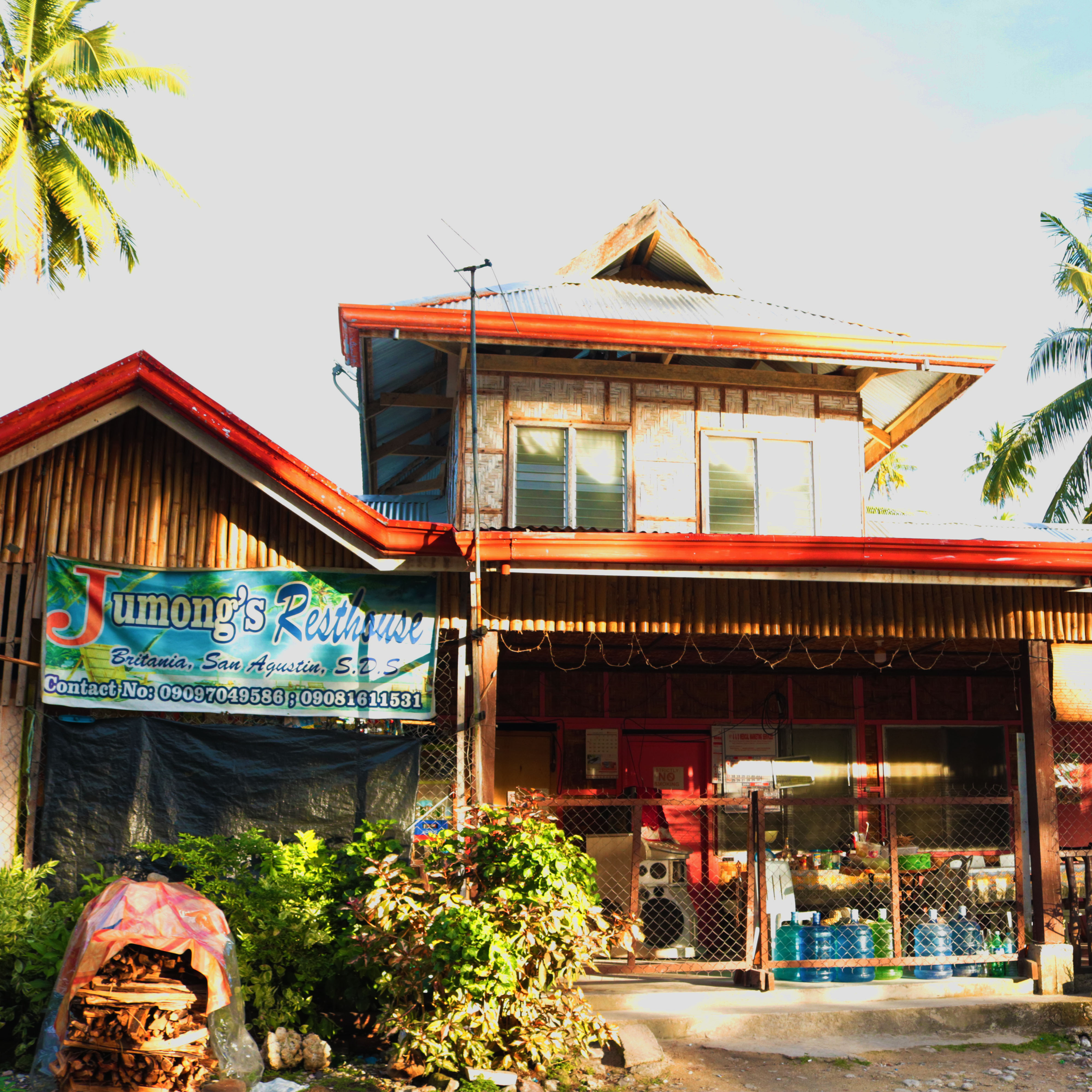 <b class="font-bara"><i class="bi bi-geo-fill h4"></i> JUMONG'S REST HOUSE</b> <br/>Located at Brgy. Britania, San Agustin, Surigao del Sur.
Contact No: 09465863757